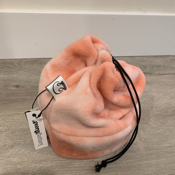 Handmade Peach Fleece Hat NWT - Picture 6 of 8